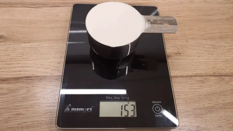 how many grams in one cup of white rice flour